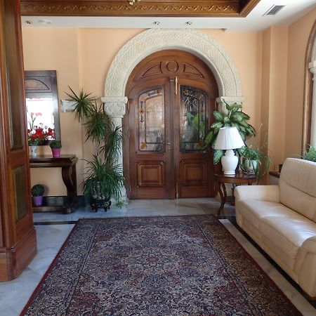 Hotel Aranda اراندا دي دويرو المظهر الخارجي الصورة