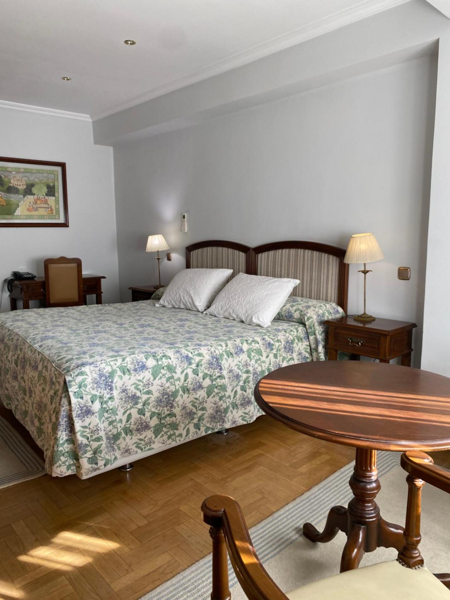 Hotel Aranda اراندا دي دويرو المظهر الخارجي الصورة