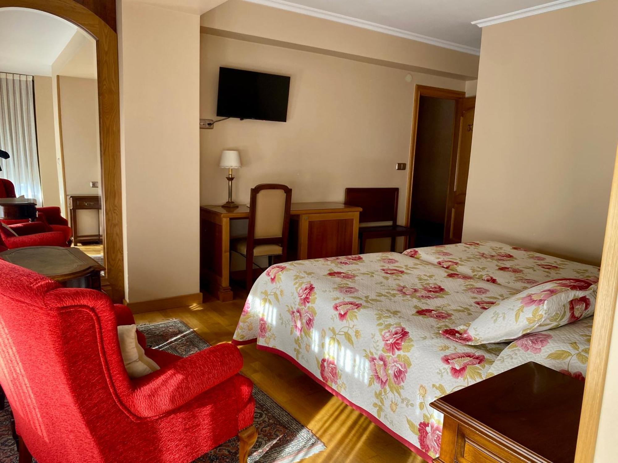 Hotel Aranda اراندا دي دويرو المظهر الخارجي الصورة