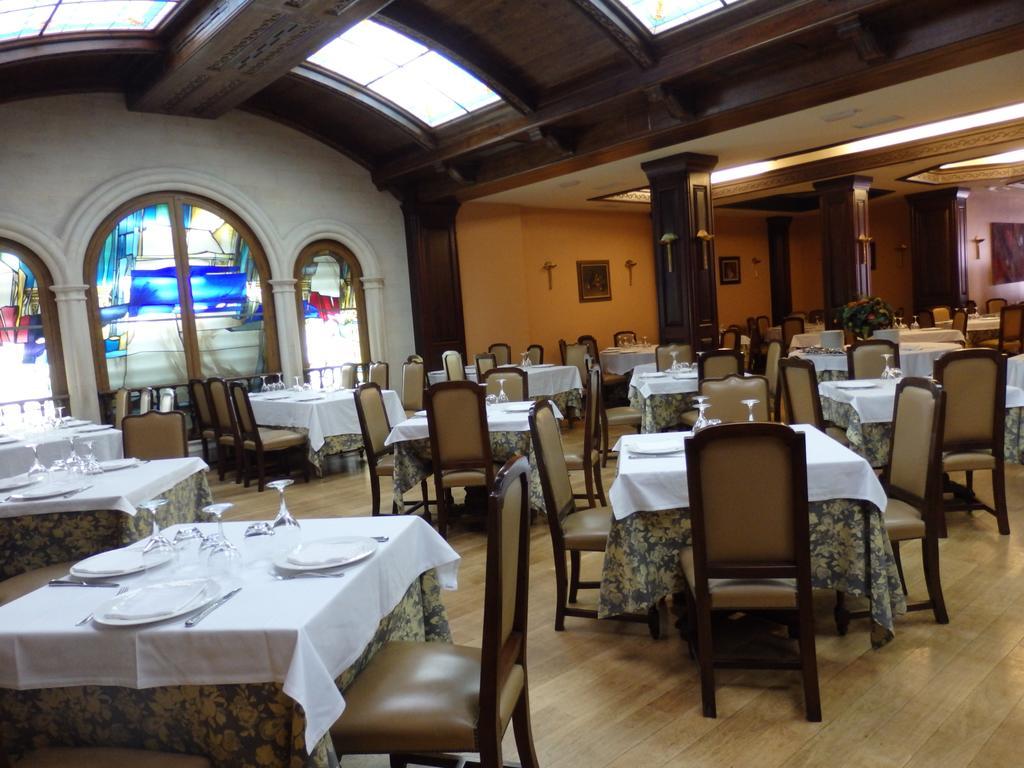 Hotel Aranda اراندا دي دويرو المظهر الخارجي الصورة