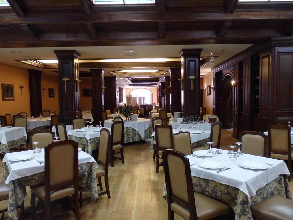 Hotel Aranda اراندا دي دويرو المظهر الخارجي الصورة